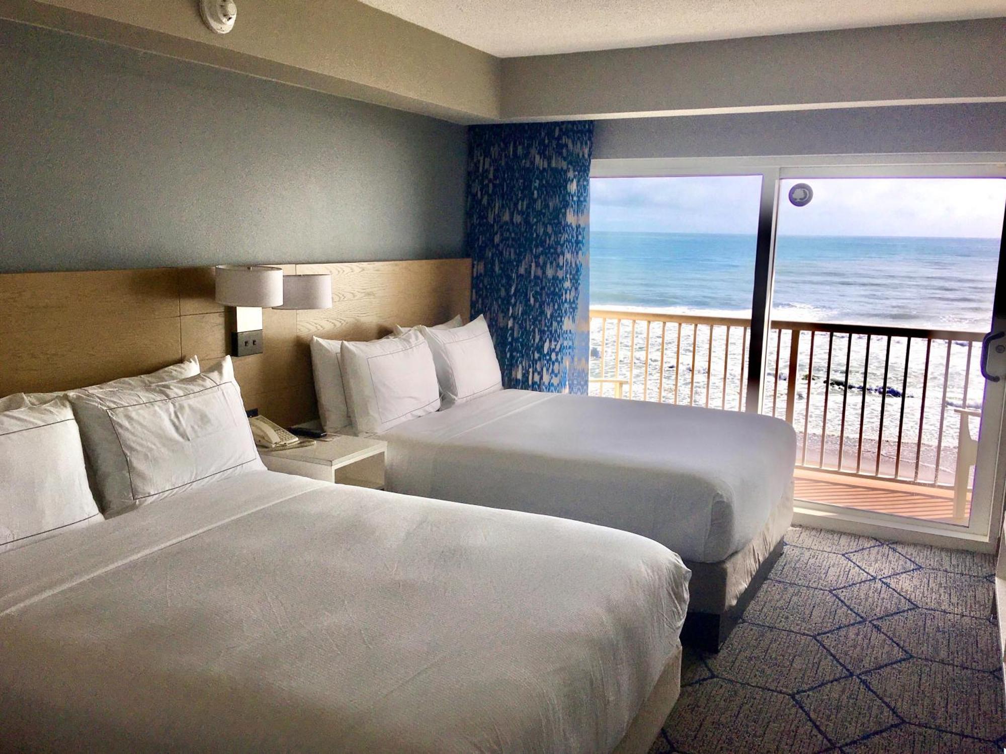 Doubletree Suites By Hilton Melbourne Beach Oceanfront Exteriör bild