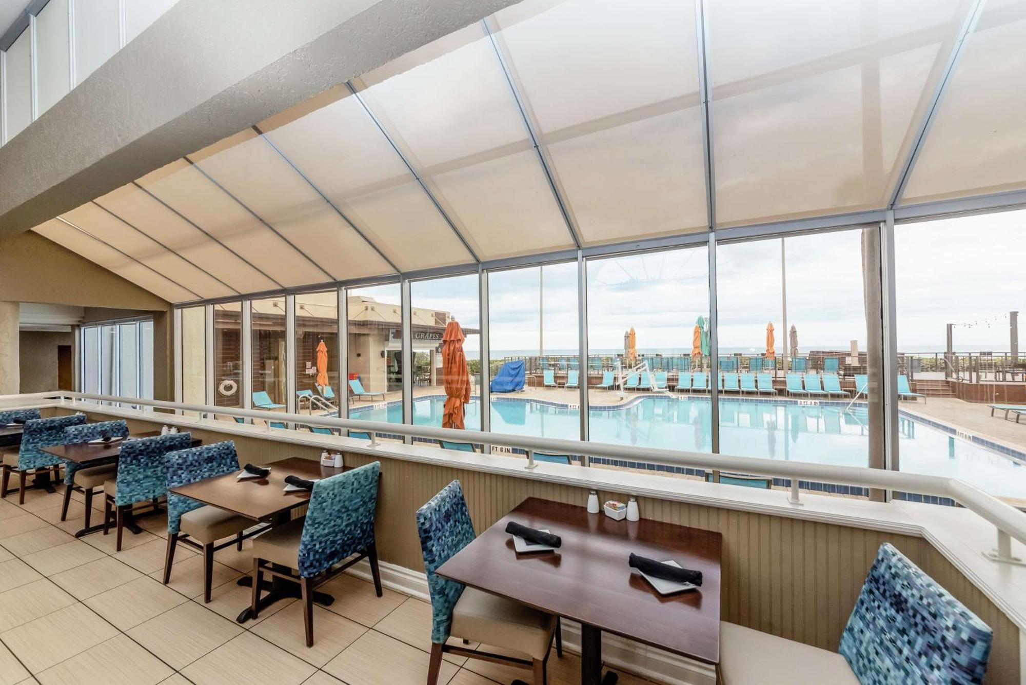 Doubletree Suites By Hilton Melbourne Beach Oceanfront Exteriör bild